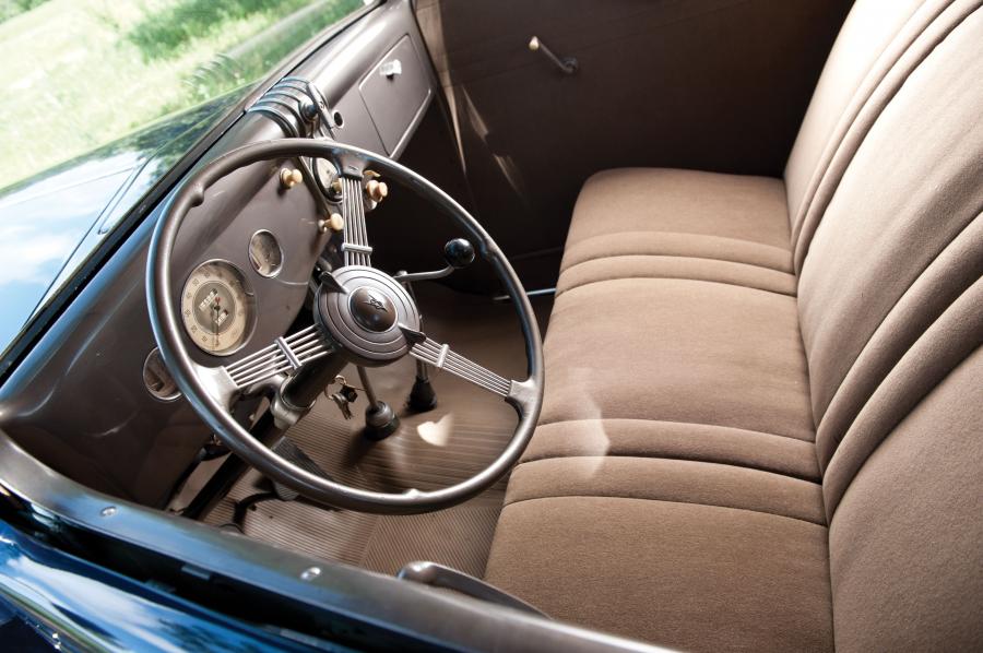  Ford DeLuxe 3-Window Coupe 1935 года  (фото 42 из 50)
